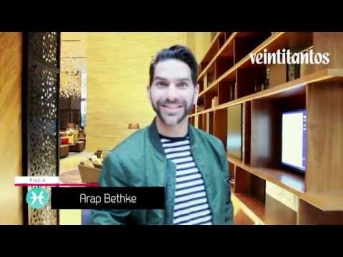 Arap Bethke derrochando sensualidad