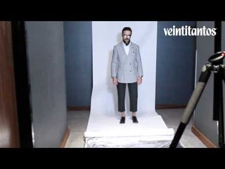 José María Torre posó con su rostro más sensual