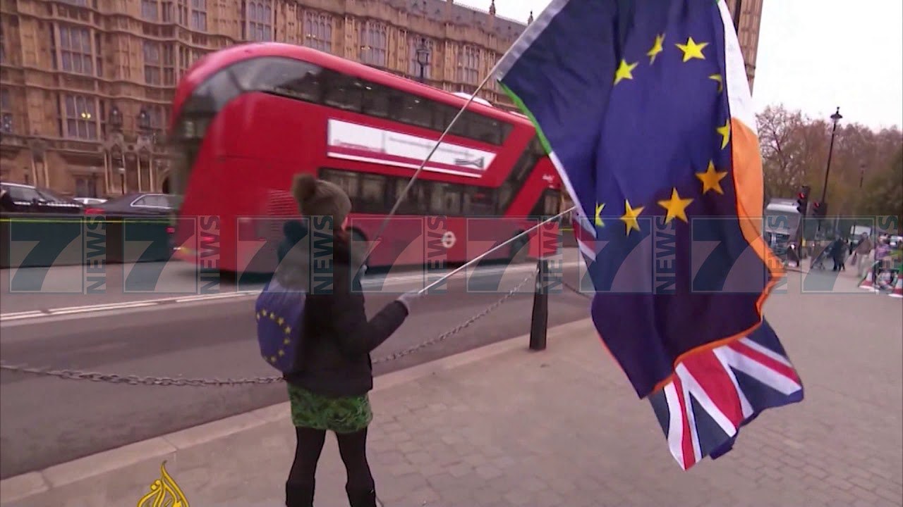 BREXIT MUND TE ZGJASE 20 MUAJ, THERESA MAY NE VESHTIRESI - News, Lajme - Kanali 7