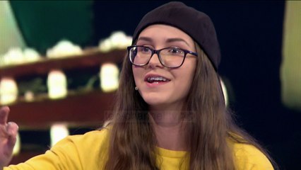 Ftesë në 5/ Elvana Gjata ndjek në Insta këtë këngëtare të “The Voice Kids”