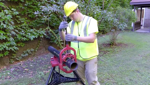Demostración de cortatubos articulados - Reed Manufacturing