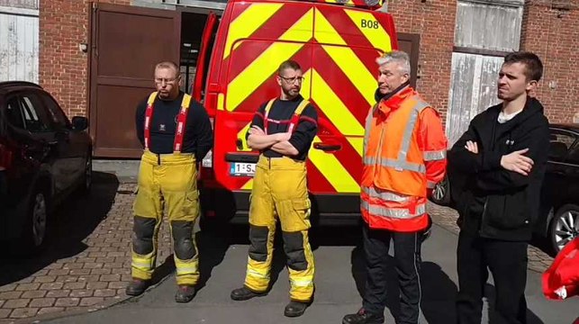 Exercice des policiers et pompiers à Péruwelz: un camion dans le rond-point