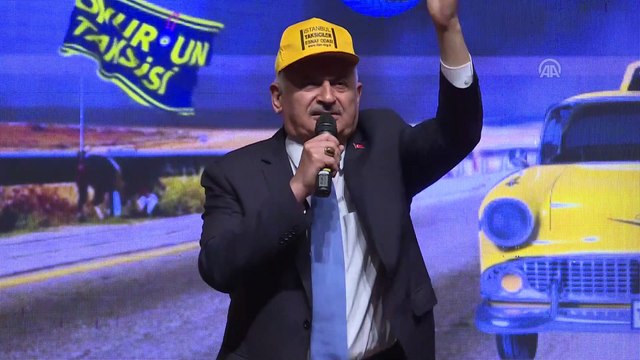 Binali Yıldırım, '4. Taksiciler Ödül Töreni' programına katıldı (2) - İSTANBUL