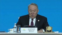 Presidente do Cazaquistão renuncia