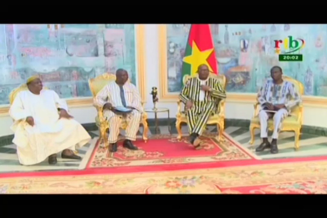 RTB/La Fédération des Organisations Patronales du Tourisme de l’hôtellerie du Burkina reçu en audience par le President du Faso