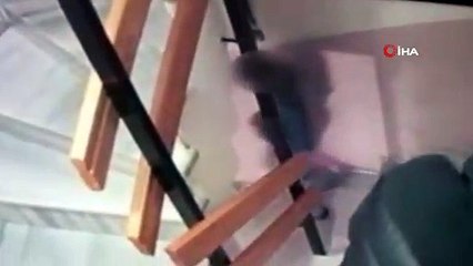 İstanbul’da 2 kişinin hırsızlık girişimi kamerada