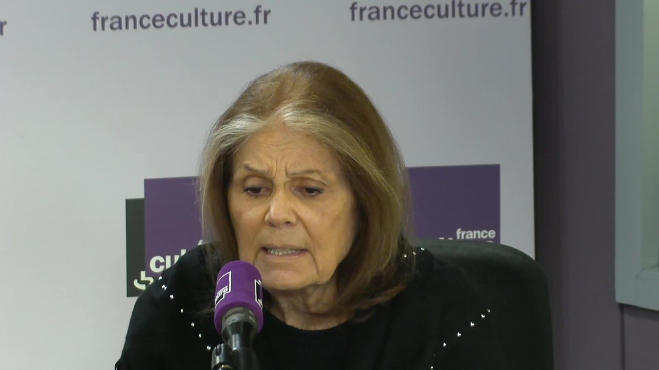 Gloria Steinem : " Donald Trump  est quelqu'un qui est plein de haine, il hait les gens d'autres races, il  a cette envie de dominer les femmes. C'est quelqu'un qui n'est pas du tout sûr de lui en tant qu'homme. "