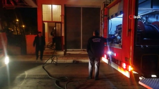 Ocakta unutulan düdüklü tencere bomba gibi patladı: 2 yaralı