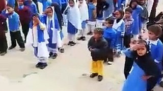 funny video of student who are learning their lesson in different style in school..