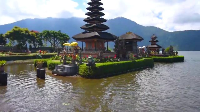 Bali to Gili Trawangan - Swimming With Turtles In Bali ! Travel Video