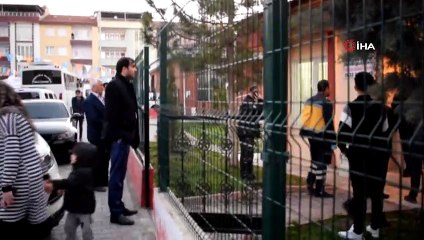 Ofisinde Kanlar İçinde Bulunan Muhtar Hayatını Kaybetti