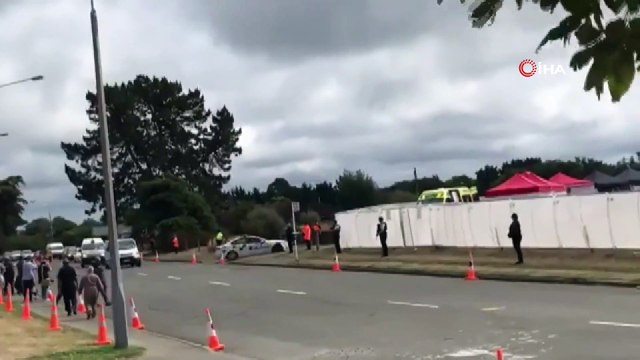 - Yeni Zelanda'da Cami Saldırısının Kurbanları Defnedilmeye Başlandı- Camide Öldürülen Khaled'in Oğlu Zaid: 'Böyle Karşınızda Durmamalıydım, Yanınızda Yatmalıydım'