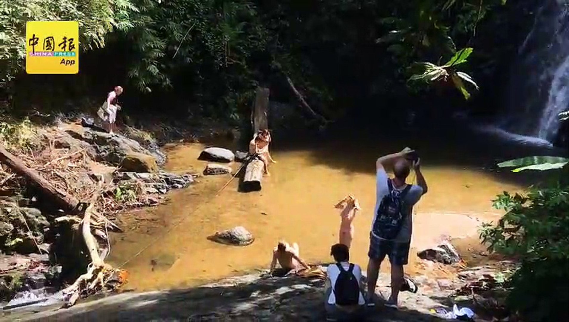 榴梿谷瀑布 休闲放松好去处