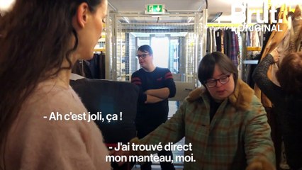 Raphaëlle est comédienne et vit avec la trisomie 21