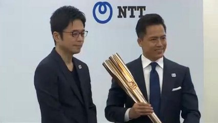 Bemutatták a tokiói olimpia fáklyáját