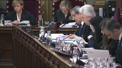 Un guardia civil dice que vieron en las vigilancias de la nave de las papeletas del 1-0 a Quim Torra