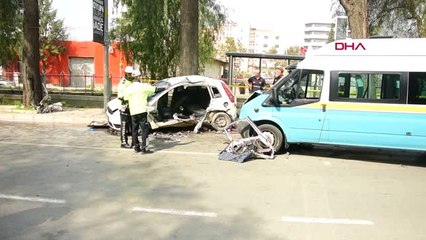 İzmir'deki Kazada 1 Kişi Öldü, 11 Kişi Yaralandı