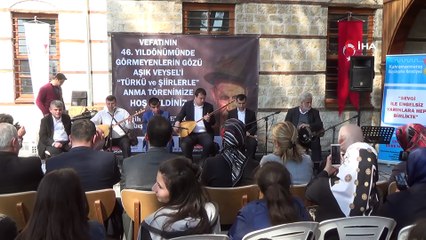 Görme engelliler Aşık Veysel’i türküleriyle andı