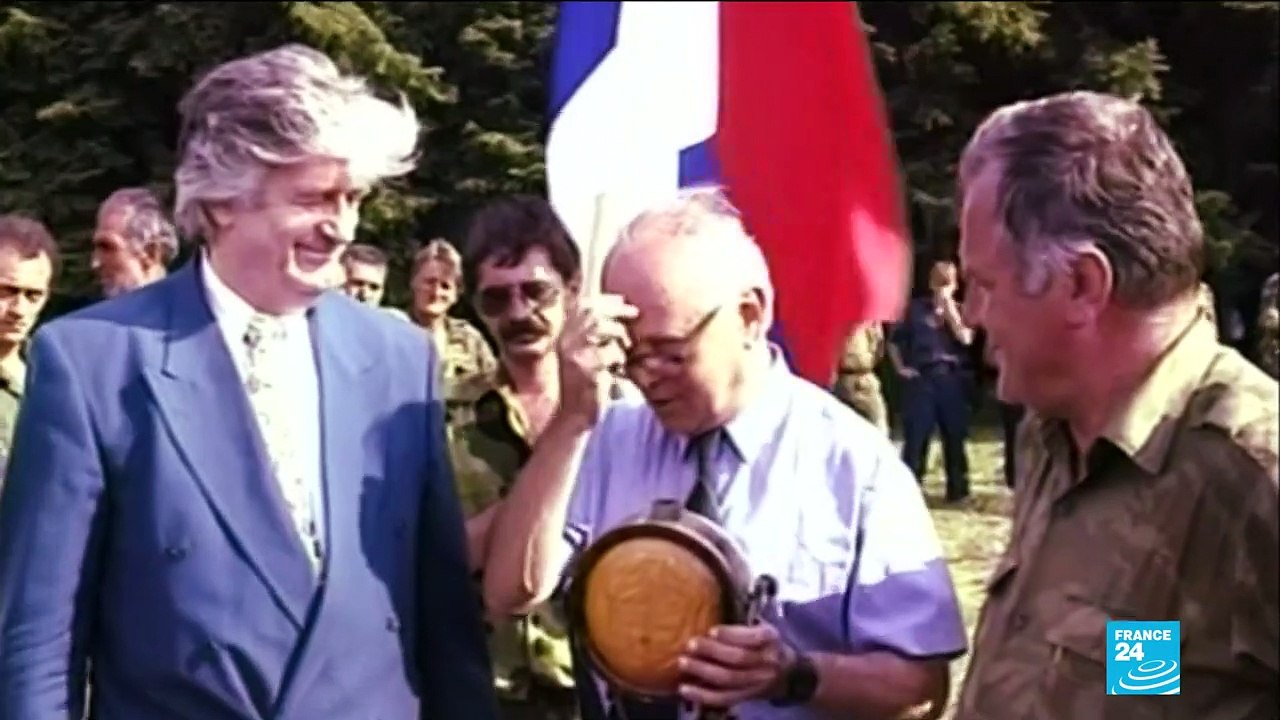 Ex-Bosnian Serb leader Radovan Karadzic in cour...