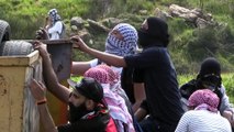 Filistinli öğrenciler ile İsrail askerleri arasında arbede - RAMALLAH