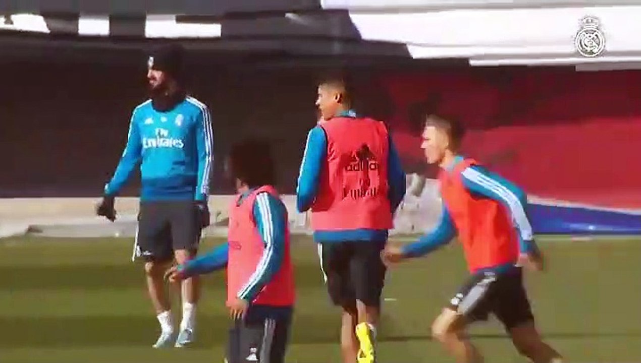 Gol de Varane en un entrenamiento del Real Madrid