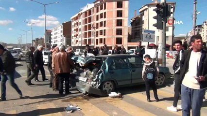 Tavşanlı'da trafik kazası: 2 yaralı