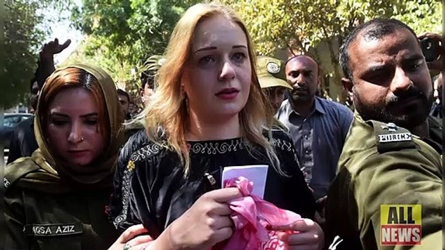 چیک ریپبلک کی ماڈل کو منشیات اسمگلنگ کیس میں 8 سال قید و جرمانے کی سزا | Ary News Headlines