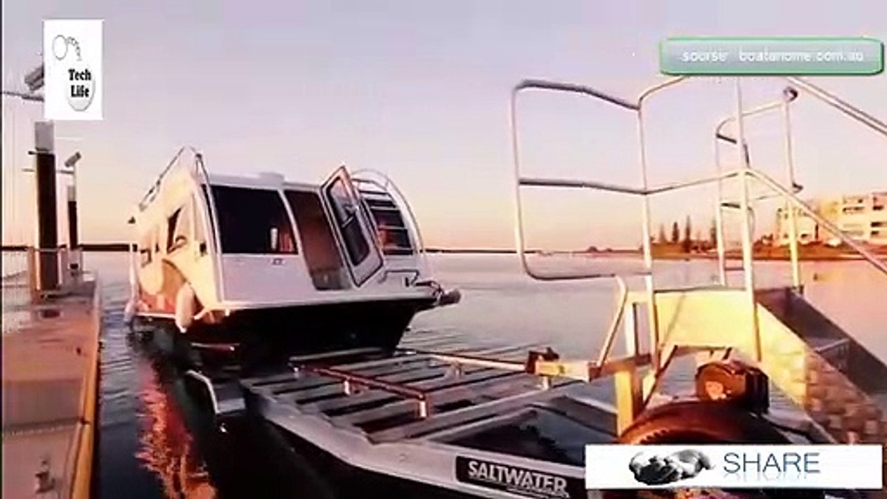 Quoi de mieux qu'une caravane flottante pour les vacances...