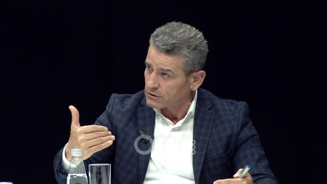 Arena - Çipa kundër Metës: S'mund të pretendosh juntën në një Shqipëri që s'paguan dot ushtarakët