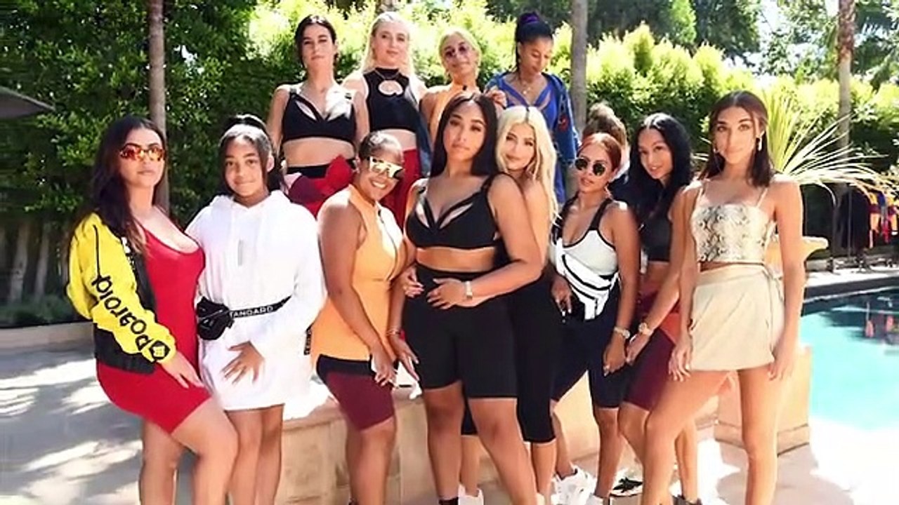 Kylie Jenner FIRES Assistant & Hailey Bieber Calls DIVORCE LAWYERS! DR