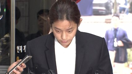 '성관계 몰카' 정준영 법원 출석..."평생 반성하며 살 것" / YTN