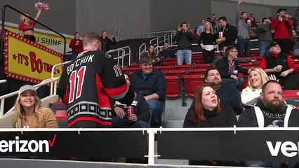 Charlotte Checkers 4, Syracuse Crunch 2 FINAL