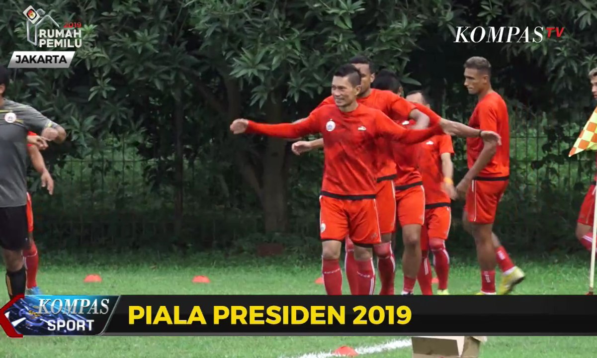Persija Jakarta Lawan Kalteng Putra di Stadion Patriot