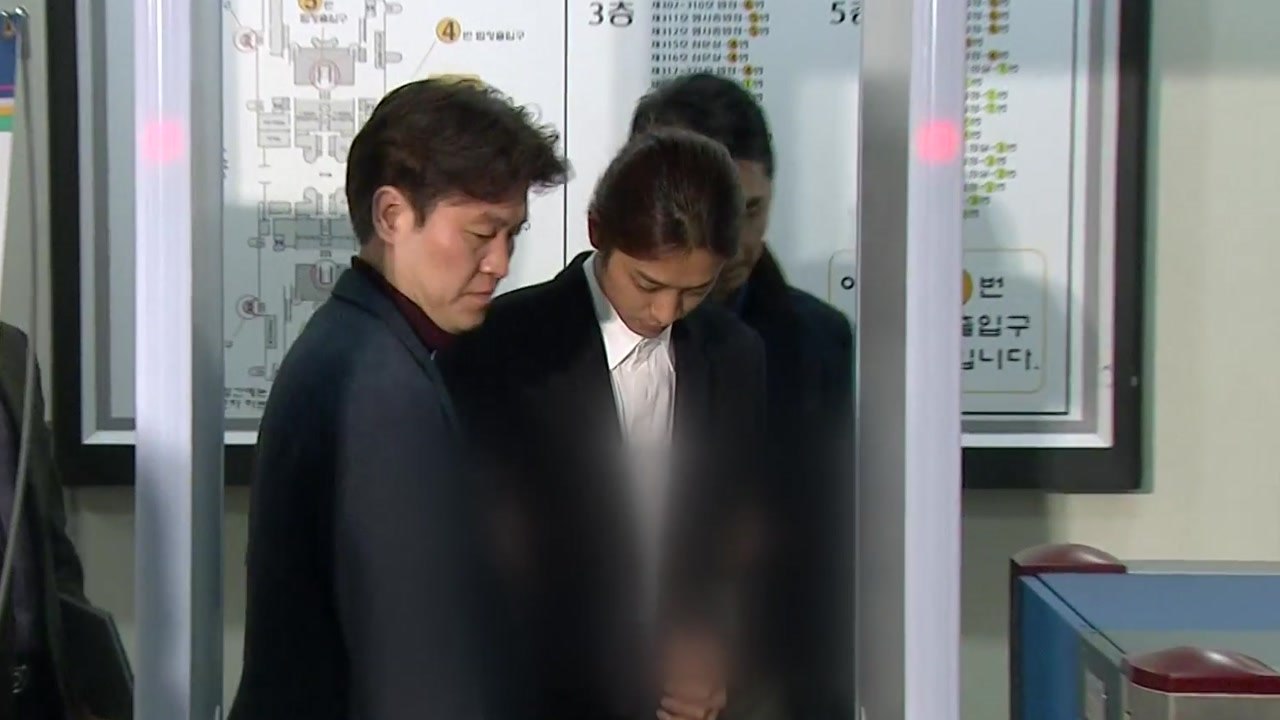 정준영 영장심사 종료...구속 여부 밤에 결정 / YTN