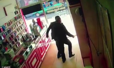 Malatya'daki depremde panik anı kamerada