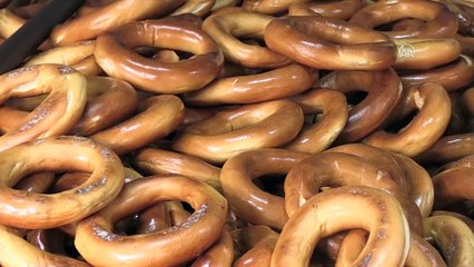 Pekmezin renk ve tat verdiği lezzet: Giresun simidi