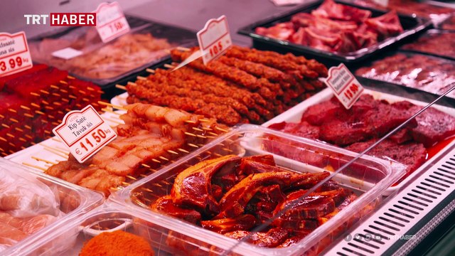 Belçika'da helal kesim yasağı: Hayvan hakları mı, dini usullere saldırı mı?