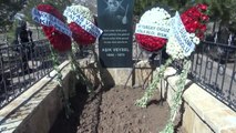 Sivas Aşık Veysel, Vefatının 46'ncı Yılında Mezarı Başında Anıldı