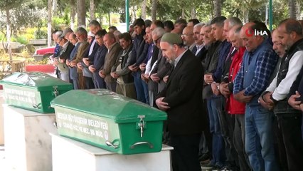 Evlatlarının öldürdüğü anne ve baba son yolculuğuna uğurlandı