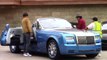 Johnny Hallyday avec sa Rolls Royce à  Malibu