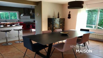 A vendre - Maison/villa - Bassens (33530) - 6 pièces - 210m²