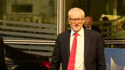 Corbyn presenta en Bruselas su plan alternativo