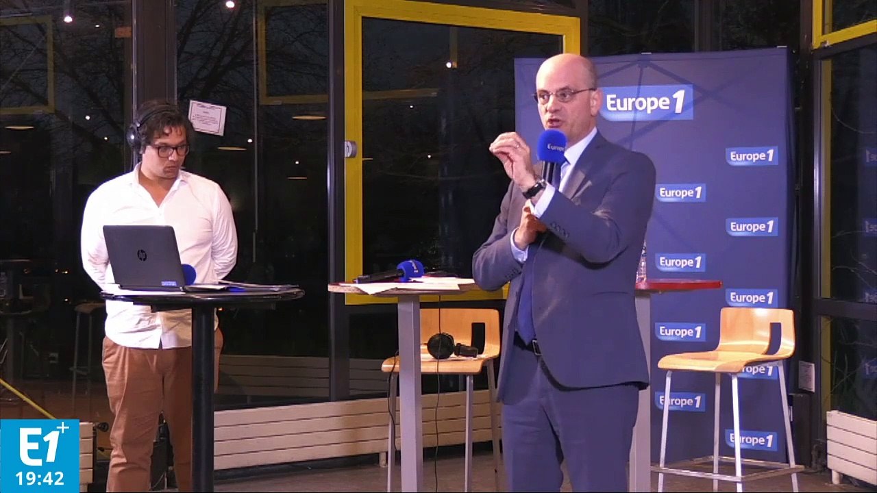 Jean-Michel Blanquer : "Plus c'est mixte, moins il y aura de harcèlement" à l'école