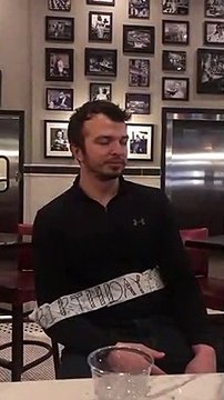 Se lever de sa chaise ivre.. Mauvaise idée