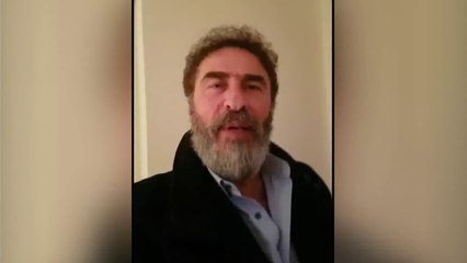 الفنان رشيد عساف يوجه رسالة للأمهات بيومهن عبر صدى الملاعب