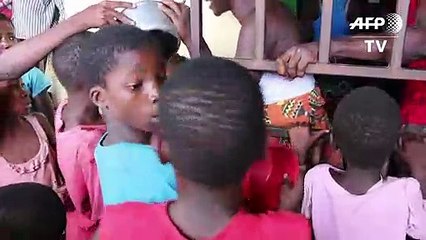 Começa distribuição de ajuda