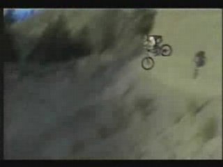 [MTB] Josh Bender on the Jaw Drop - Insane [Goodspeed]