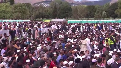 Yeni Zelanda Devlet Televizyonundan Canlı Ezan Okundu