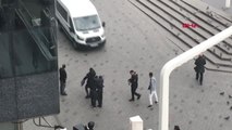 İstanbul Taksim'de Vatandaşlar Kapkaççıyı Böyle Yakaladı
