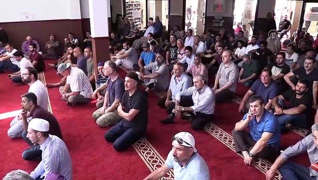 Yeni Zelanda'daki terör kurbanları için Avustralya'da gıyabi cenaze namazı kılındı - MELBOURNE
